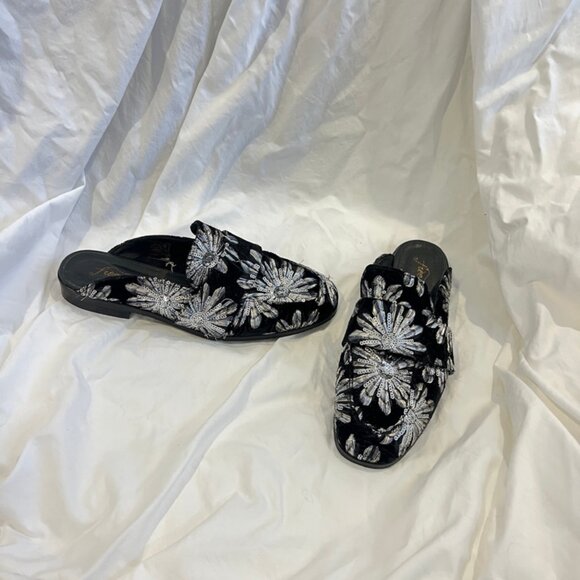 RARE! Authentic FREE PEOPLE mules/slides - Picture 1 of 4